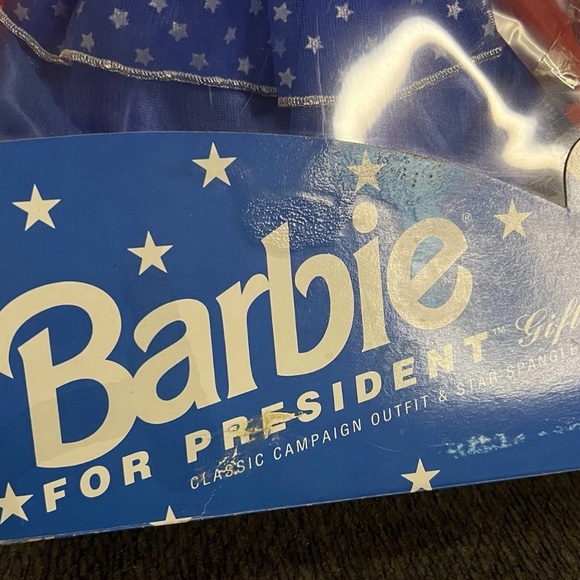 Vintage 1991 Limited Edition Mattel Toys R Us Barbie For President NIB - Picture 3 of 9